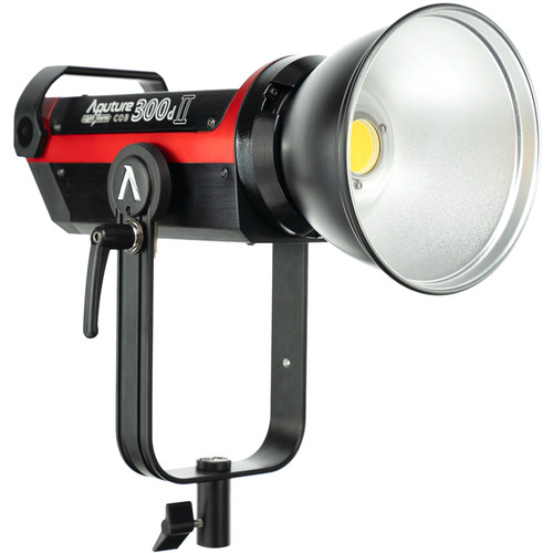 Aputure C300d Mark II Light Storm LED Light4