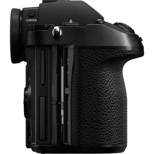 Panasonic Lumix DC-S1 Mirrorless Digital Camera (Body Only)4