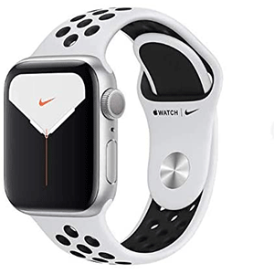 Apple Watch Nike Series 5 GPS, 40mm Silver Aluminium Case with Pure Platinum/Black Nike Sport Band