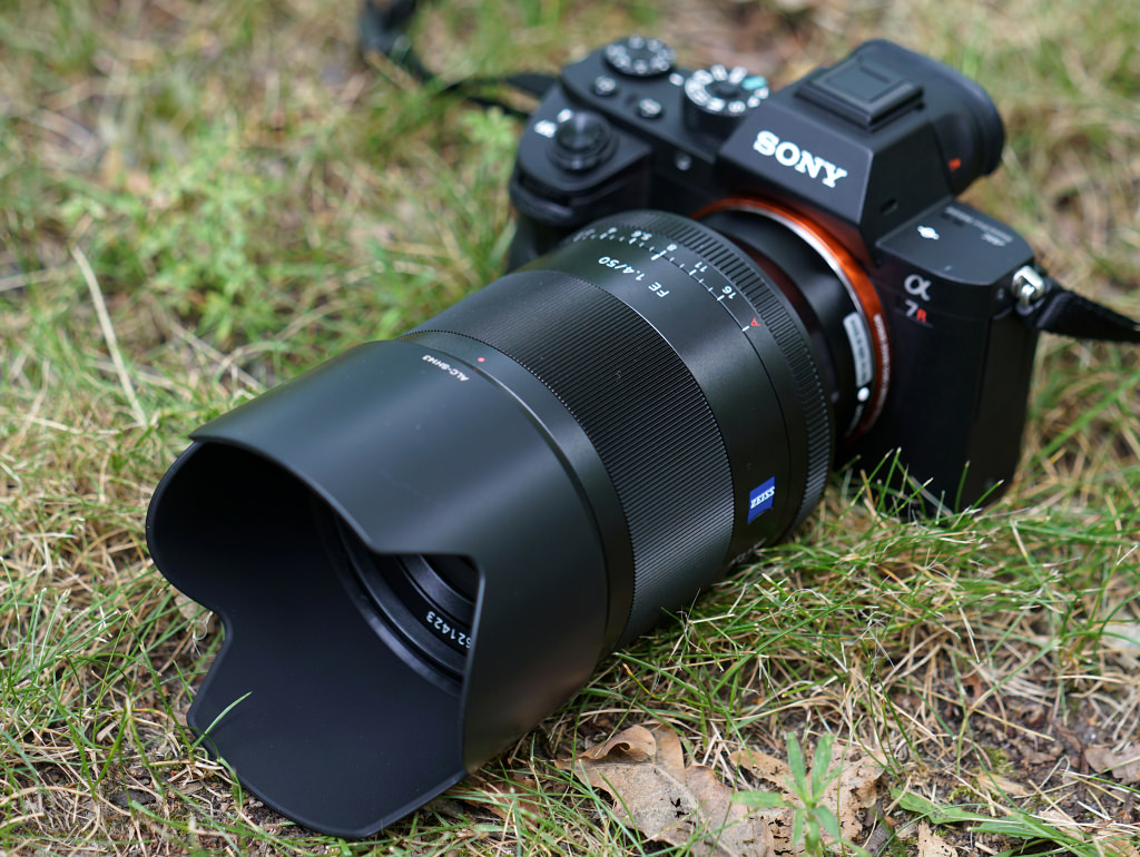 Sony Planar T FE 50mm f1.4 ZA Lens4