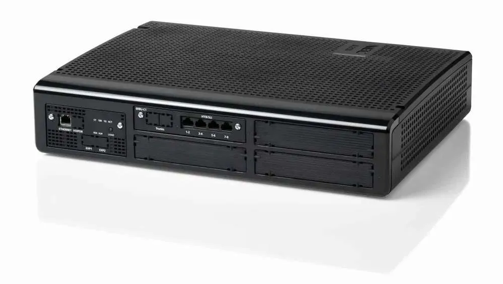 NEC SL2100 PBX System  3 Trunk 8 Extension Card0