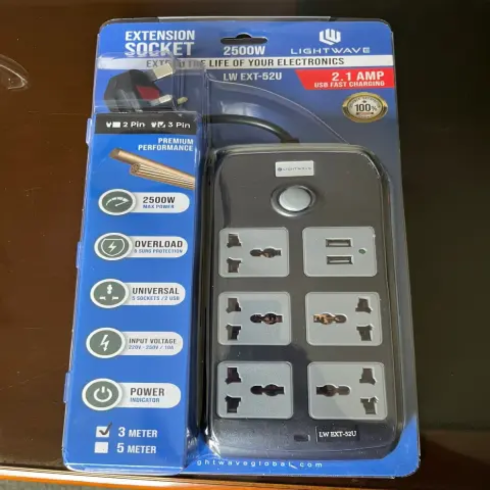 Lightwave 5-Way Extension Socket 3 Metres with USB-LW EXT 52U